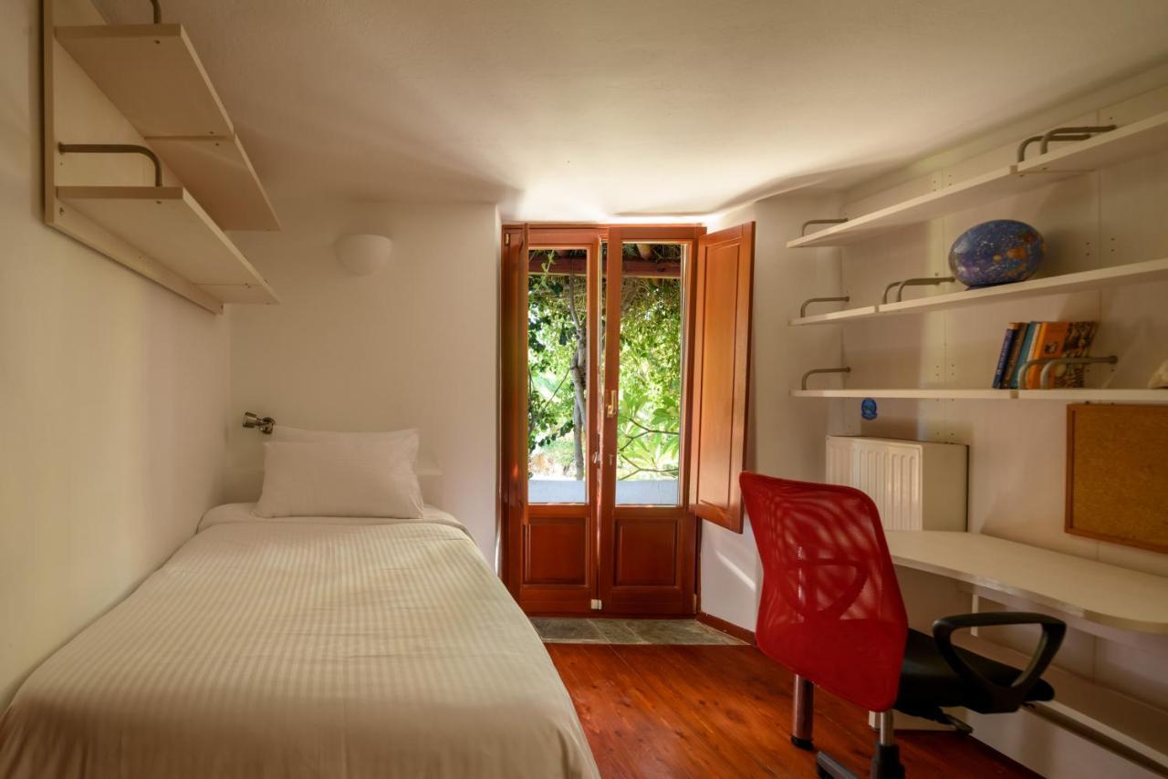 Aquaria Villa Karterados  Exterior photo